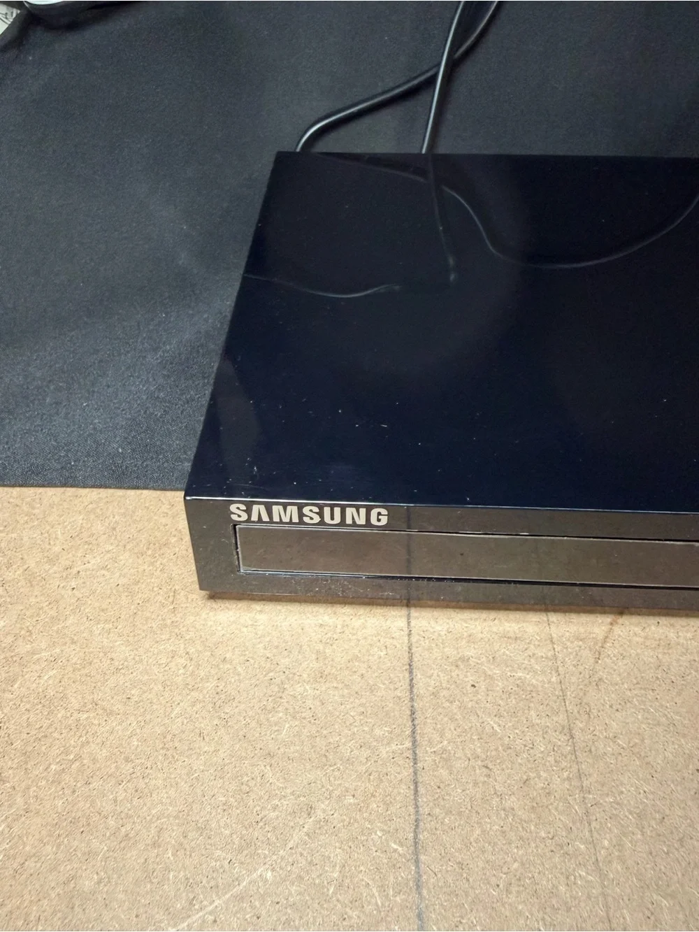 Samsung BD-F5900 3D Wi-Fi Blu-ray DVD Disc Player Tested Works No Remote